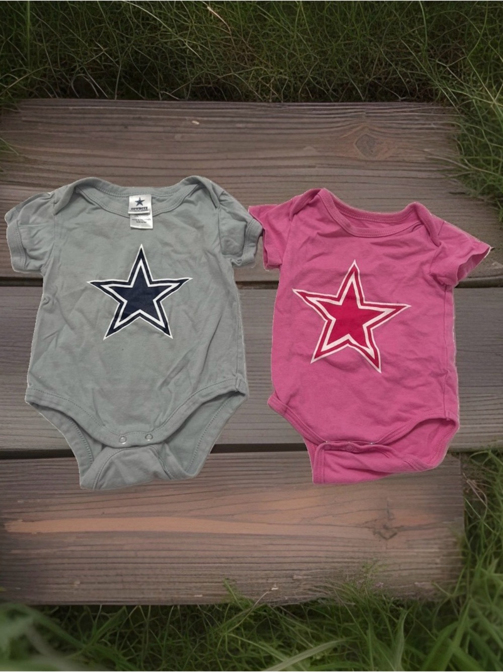 NFL Baby Bodysuits lot of 4 Sz:0-3months #159